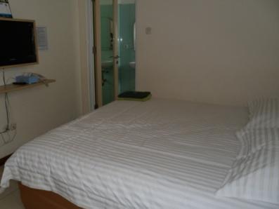 Hotel Wins Богор Экстерьер фото