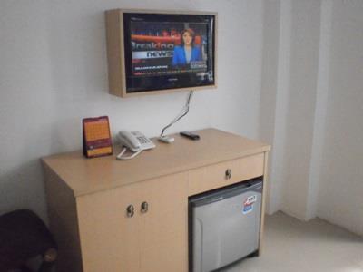 Hotel Wins Богор Экстерьер фото